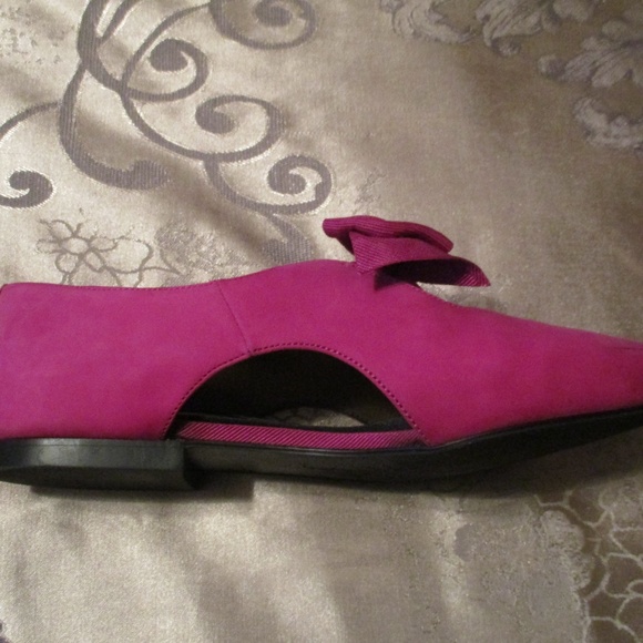 FUCHSIA/PINK SUEDE FLAT - NWOT - Picture 5 of 7